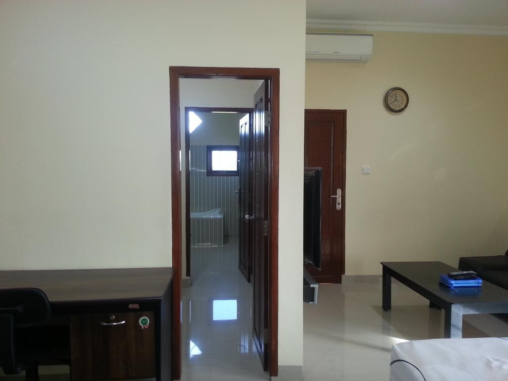 Discovery Homestay Makassar Exterior foto